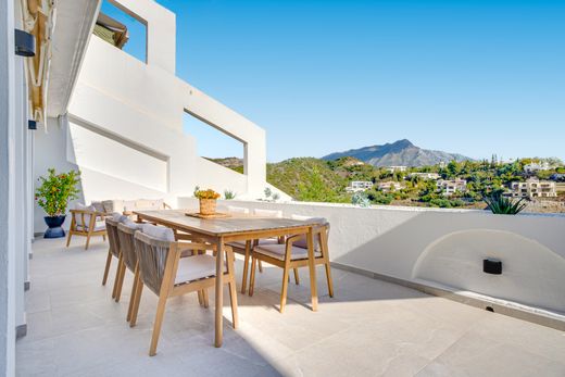 Apartment in Benahavís, Malaga