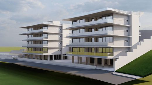 Apartment / Etagenwohnung in Ágios Athanásios, Limassol District