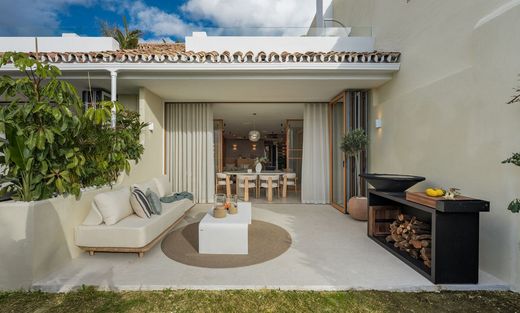 Townhouse in Nueva Andalucia, Malaga