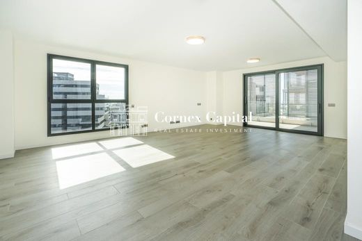 Piso / Apartamento en Esplugues de Llobregat, Provincia de Barcelona