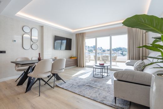 Apartment / Etagenwohnung in Nueva Andalucia, Málaga