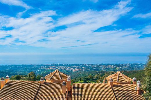 Semidetached House in La Mairena, Malaga