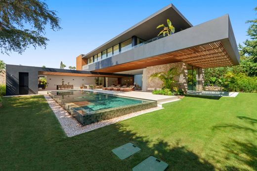 Casa Unifamiliare a Nueva Andalucia, Málaga