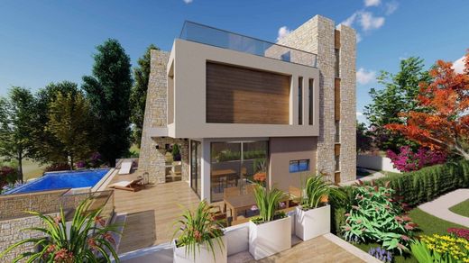 Detached House in Chlórakas, Paphos District