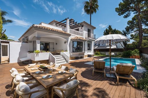 Villa in Nueva Andalucia, Provincia de Málaga