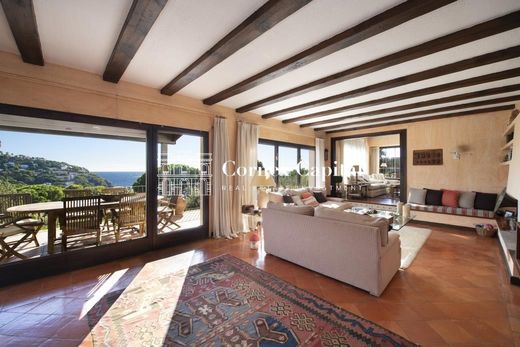 Townhouse in Llafranc, Province of Girona