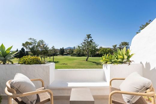 Stadthaus in Nueva Andalucia, Málaga