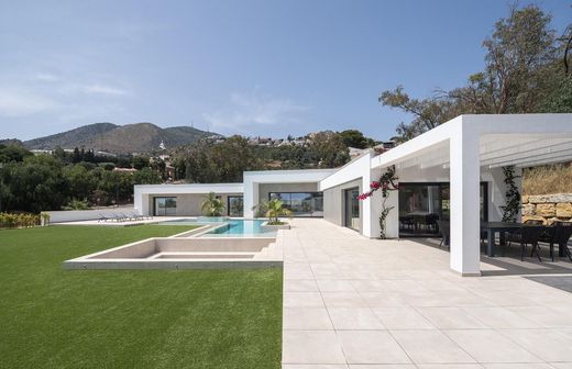 Detached House in Benalmádena Costa, Malaga