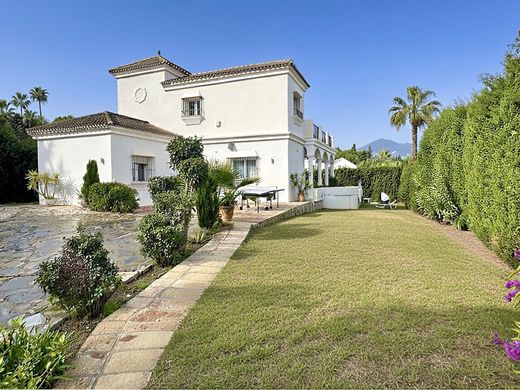 Detached House in Nueva Andalucia, Malaga