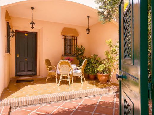 Villa multifamiliale à Guadalmina, Malaga