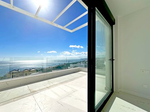 펜트하우스 / Casares, Provincia de Málaga