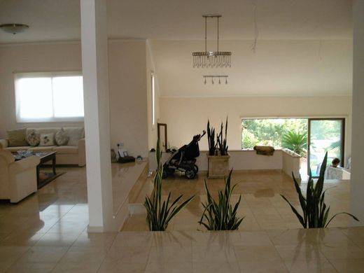 Detached House in Konia, Koniá