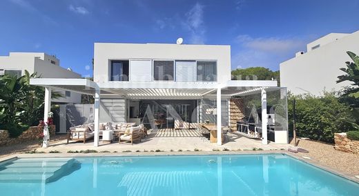 Villa en Cala Llenya, Islas Baleares