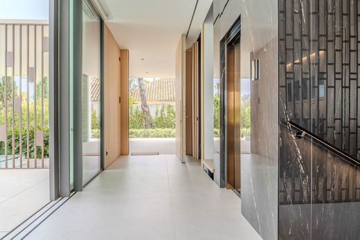 Twee-onder-een-kapwoning in Nueva Andalucia, Provincia de Málaga