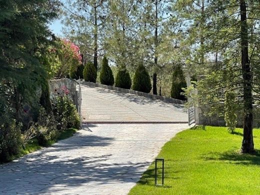 Detached House in Moniátis, Limassol District