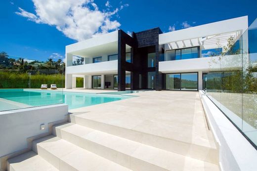 Vrijstaand huis in Nueva Andalucia, Provincia de Málaga