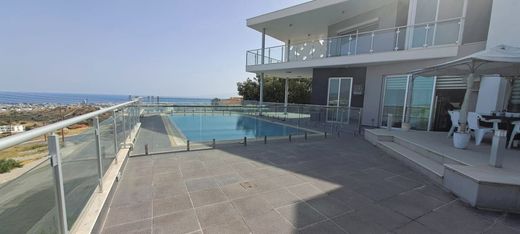 Detached House in Ágios Athanásios, Limassol District