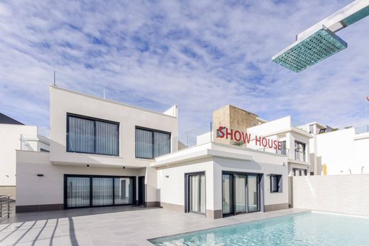 Villa en San Miguel de Salinas, Provincia de Alicante