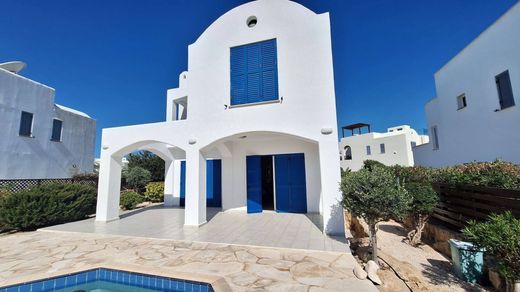 Detached House in Chlórakas, Paphos District