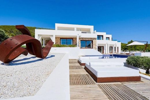 Villa in Cala Llonga, Province of Balearic Islands