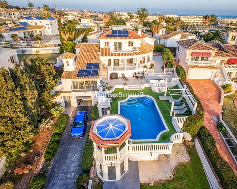 El Chaparral, マラガの一戸建て住宅