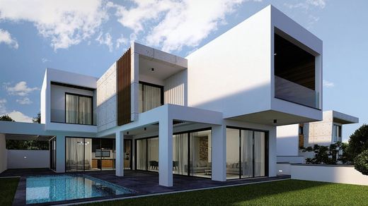 Detached House in Ágios Athanásios, Limassol District