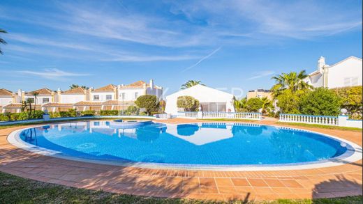 Townhouse in Albufeira e Olhos de Água, Albufeira Municipality