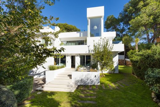Einfamilienhaus in Nueva Andalucia, Málaga