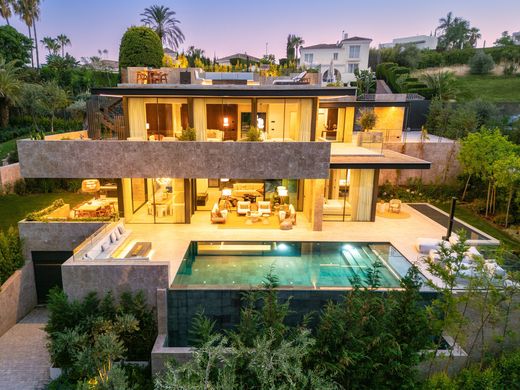 Detached House in Nueva Andalucia, Malaga