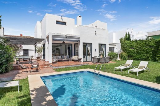 Detached House in Nueva Andalucia, Malaga