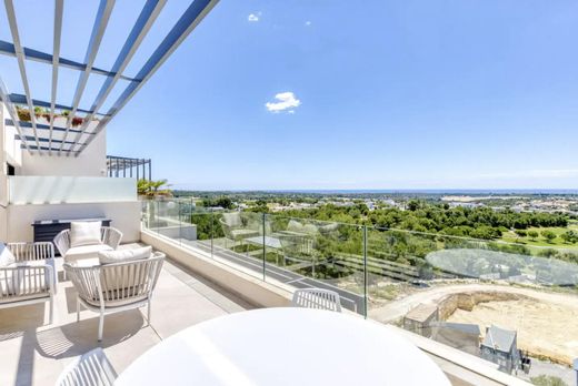 Apartment / Etagenwohnung in Las Colinas Golf, Alicante