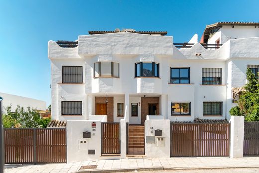 Townhouse in The Golden Mile, Malaga