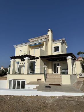 Detached House in Estepona, Malaga