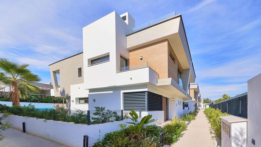 Semidetached House in Puerto Banus, Malaga