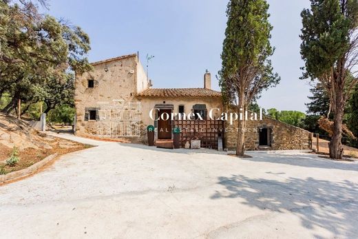 Country House in Palau-saverdera, Province of Girona