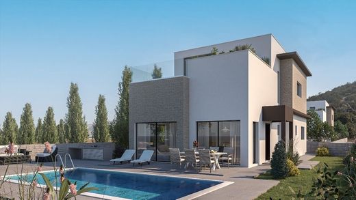 Detached House in Pomós, Paphos District