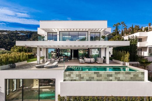 Detached House in El Madroñal, Malaga