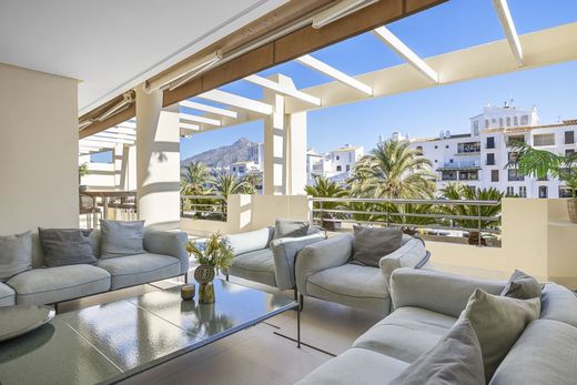 Appartamento a Puerto Banús, Málaga