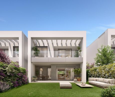 Townhouse in Elviria, Malaga