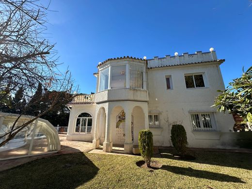 Einfamilienhaus in Marbesa, Málaga