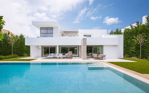 Detached House in Estepona, Malaga