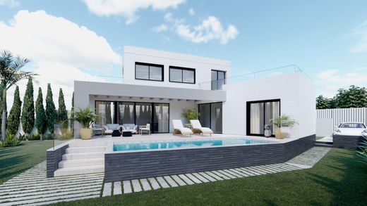 Detached House in Benalmádena Costa, Malaga