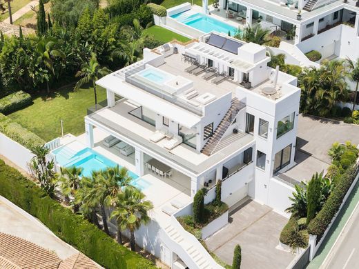 Detached House in The Golden Mile, Malaga