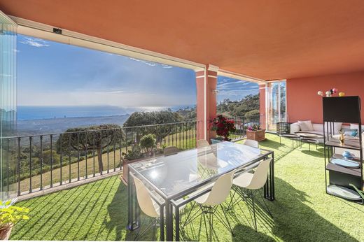 Piso / Apartamento en La Mairena, Málaga