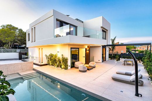 Villa en la Nucia, Provincia de Alicante