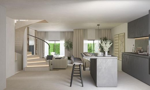 Casa adosada en La Quinta, Málaga