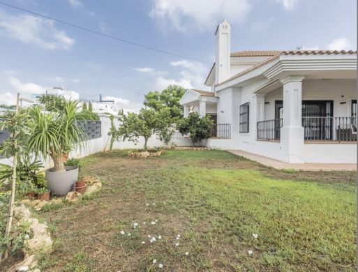 Detached House in San Pedro de Alcántara, Malaga