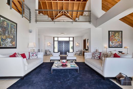 Vrijstaand huis in La Quinta, Provincia de Málaga