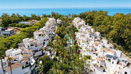 Piso / Apartamento en Elviria, Málaga