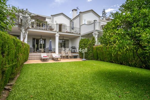 Townhouse in Nueva Andalucia, Malaga